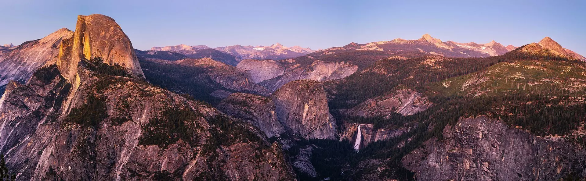 Panoramisch uitzicht vanuit Yosemite National Park
